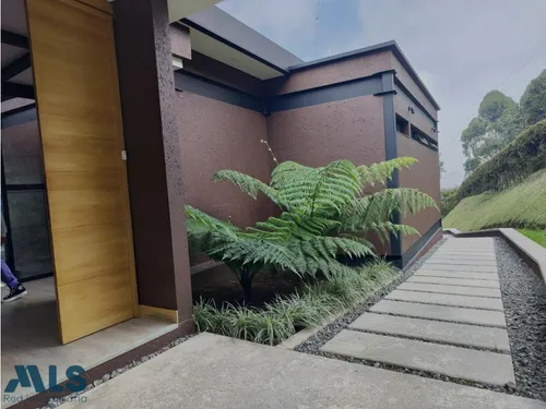 Casa Moderna En Altos De Las Palmas(mls#246252)