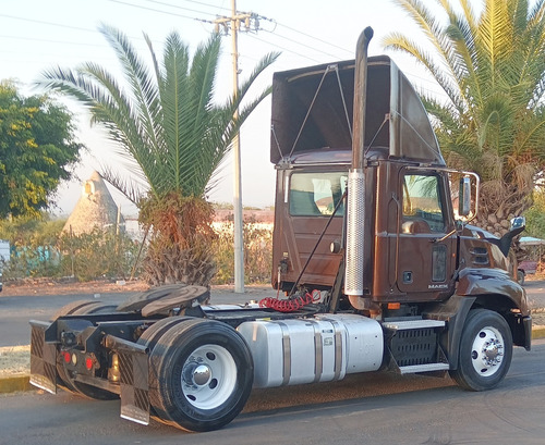 Excelente Tractocamion Mulita Mack Año 2012 Estándar 10 Velo