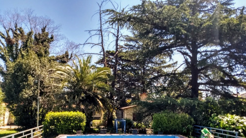 Imagen 3 de 7 de Hermosa Casa Quinta Con Gran Terreno Y Arboleda