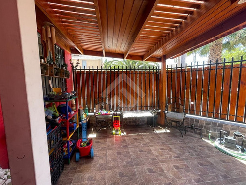Casa En Venta Con Local Comercial, 3 Dorm. 2 Baños En Maipú