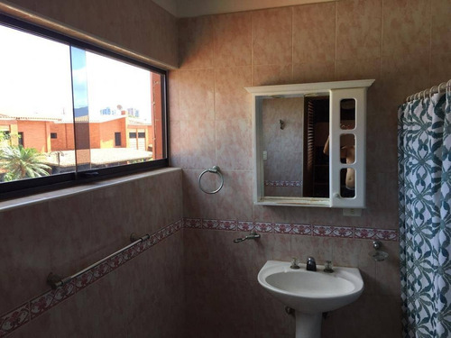 Imagen 13 de 20 de Grecia Nassaralianh Vende Townhouse En Terranostra, Tazajal, Naguanagua 0412-8669181