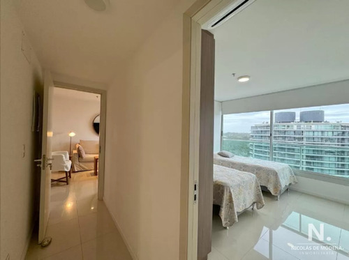 Alquila Y Vende Apartamento De 3 Dormitorios Con Vista Al Mar, En Roosevelt Punta Del Este.
