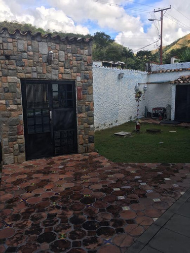 Imagen 3 de 14 de Casa Estilo Colonial Español Colinas De Guataparo