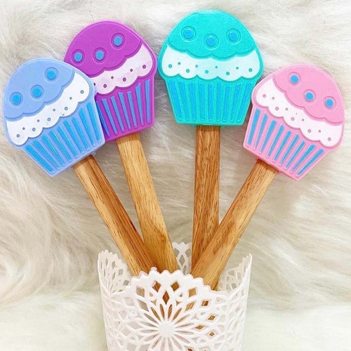 Espátula Miserable De Silicon Cupcake 19 Cm Mango De Madera Color Morado