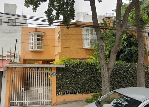 Casa En Venta A Precio Remate Mv