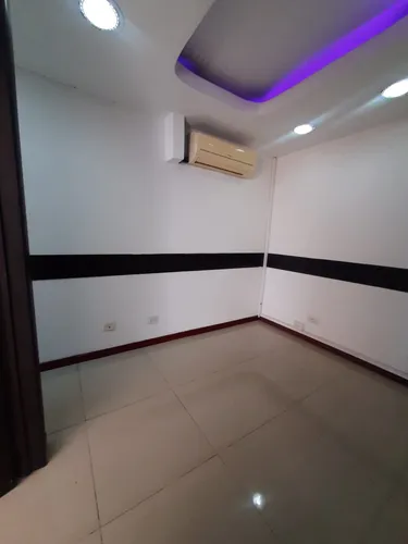 Venta Oficina Centro Edif. Banco Bogotá Plaza Caycedo-8065