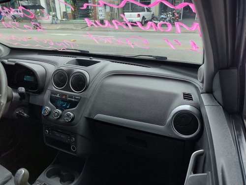 Imagem 5 de 10 de Gm Montana Sport 1.4 Manual Flex 2018, Completa, Pneus Novos