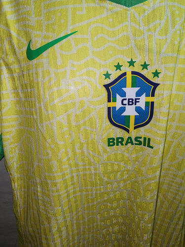 Camiseta Local De Brasil 2024-25