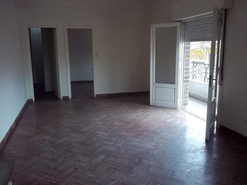 Imagen 2 de 6 de Departamento De 3 Ambientes En Alquiler Tablada.-