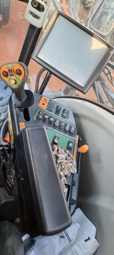 Autopropelido ( Uniport ) New Holland Sp 2500 - Ano 2015