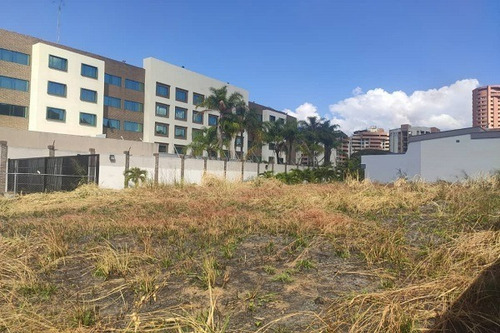 Imagen 1 de 16 de Venta De Terreno En Mañongo, Detras De Lidohotel,133219 Mp