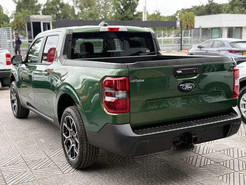Ford Maverick Lariat 2.5 Hibrida 2025