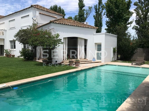Venta Casa 5 Ambientes Con Jardin Y Piscina Barrio Cerrado Solares Del Talar, El Talar