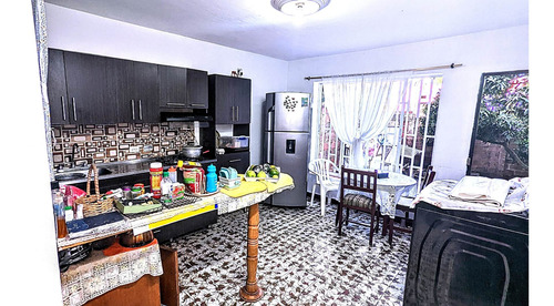 Imagen 3 de 15 de Casa Bifamiliar En Venta Medellín 184 Mts² Sector Alfonso López