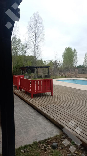 Venta De Casa Quinta Dos Dormitorios, Finca Ambort, Plottier - Neuquen