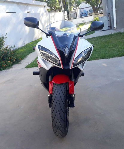 Imagen 3 de 16 de Yamaha R6