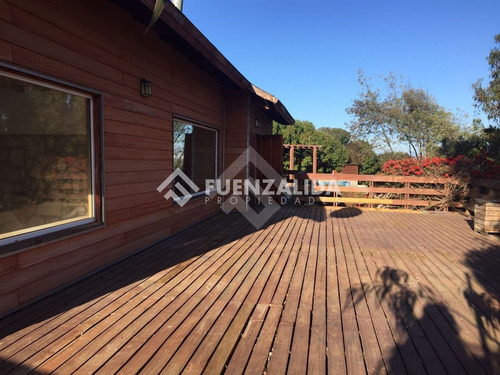 Casa En Venta De 4d 3b Las Gaviotas