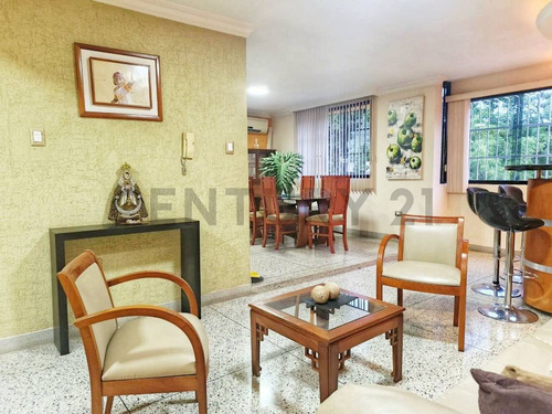 Venta Apartoquinta 190 M2 Trigal Norte