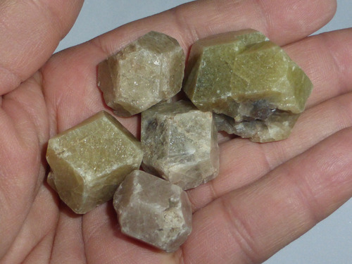 Mineral De Colección Granate Cristales De Sierra De Cruces