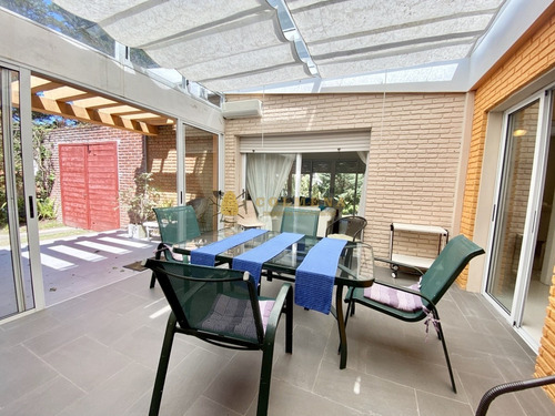 Hermosa Casa En San Rafael, 4 Dormitorios *- Ref: 3437