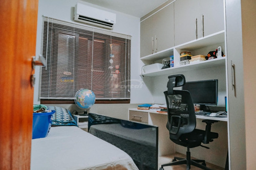 Casa Ampla Na Itoupava Norte, Com 3 Dormitórios Sendo Uma Suite, Sala De Jantar Sala De Estar Sala De Tv Com Lareira, Lavabo, Cozinha, Ampla Área De Lazer Com Piscina.aceita Apto De Menor Valor Na Ne