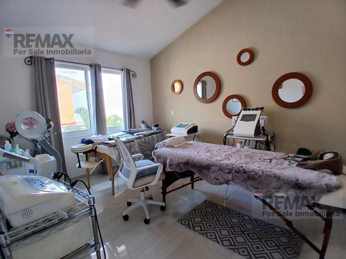 Venta De Casa En Condominio En Burgos, Temixco, Mor...clave 5704