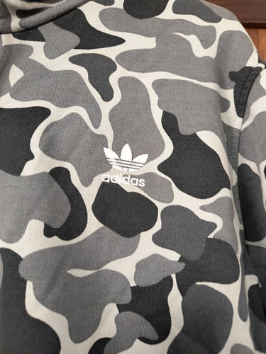 Conjunto Adidas Originals Camo Buzo Talle Xl Y Pantalón M (Usado)