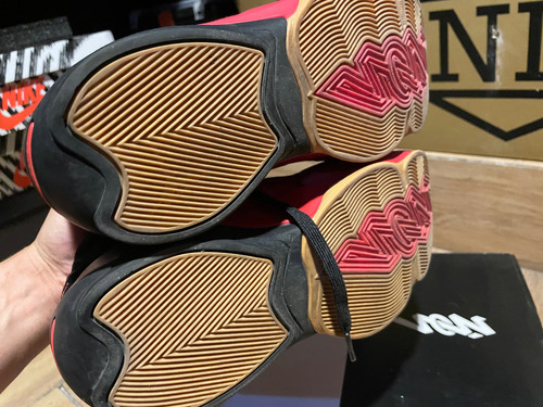 Jordan Zion 2 Talla 27mx (Usado)