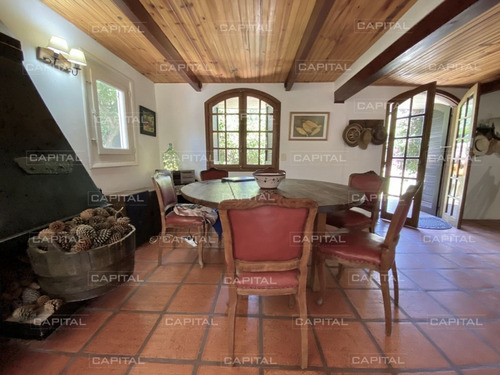 Venta De Casa 5 Dormitorios En Pinares, Punta Del Este-ref:30538