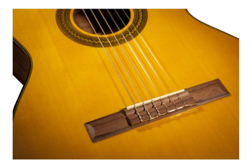 Imagen 4 de 4 de Guitarra criolla clásica Takamine GC1CE para diestros natural gloss