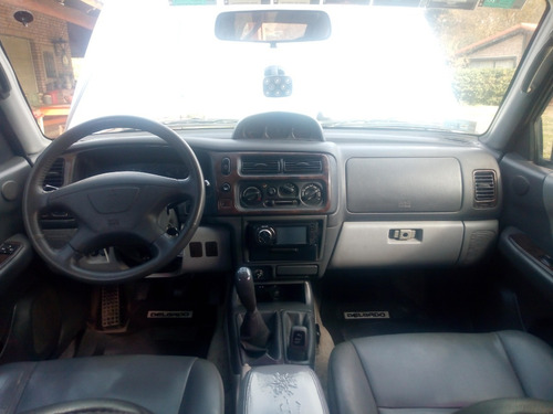 Imagen 3 de 25 de Mitsubishi Nativa 2001 2.5 Gls I 4x4