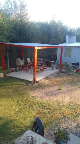Casa En Venta - 4 Dormitorios 2 Baños - Córdoba