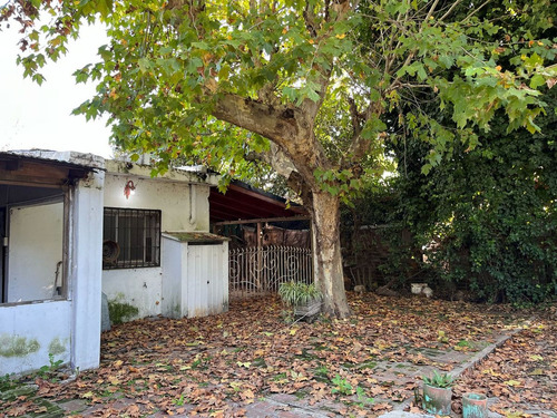 Venta De Casa + 2 Deptos En Derqui Centro Plar
