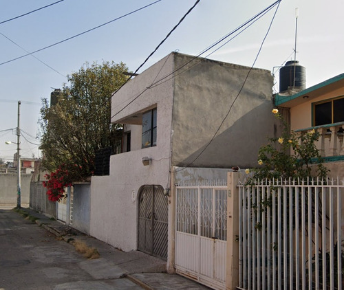 Casa En Venta Puerto De Loreto 6, Jardines De Casa Nueva Ecatepec/ Recuperación Bancaria Laab2