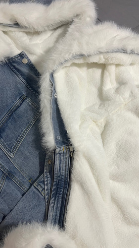 Campera De Jean Con Piel Desmontable 2 En 1 Con Capucha