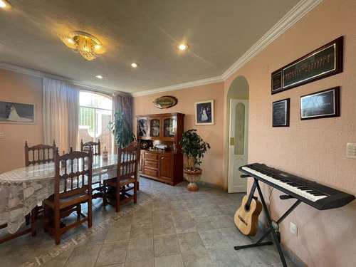 Imagen 3 de 23 de Casa En Venta, Metepec, 4 Recámaras