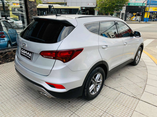Imagen 10 de 11 de Hyundai Santa Fe 2016 2.4 Seguridad 7as 6at 2wd