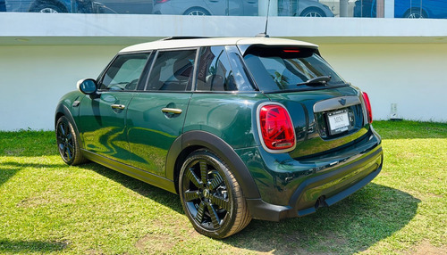 Mini Cooper Resolute