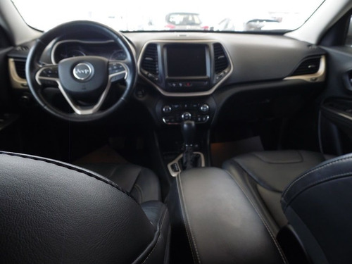 Imagen 10 de 15 de Jeep Cherokee 2015 2.4 Limited At