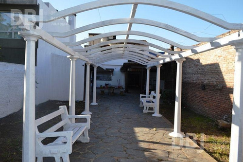 Casa - Lote Unico- Oportunidad