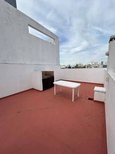 Monoambiente Con Terraza Privada En Venta La Plata