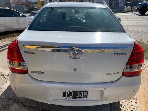 Imagen 6 de 17 de Toyota Etios 2016 1.5 Sedan Xls