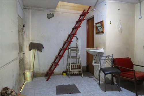 Casas Mas 3 Locales Y 2 Galpones Tomaria Vehiculo