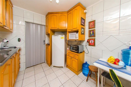 Apartamento 2 Dormitórios Com Dependência E Vaga De Garagem No Menino Deus - 28-im501055