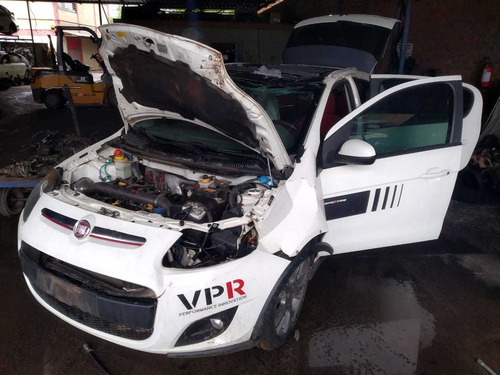 Imagem 2 de 9 de Sucata Fiat Palio Sporting 2013/2013 Gas/alc 117cvs