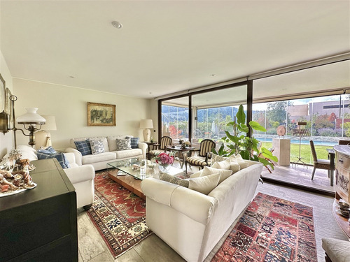 En Condominio: Los Bravos / Craighouse