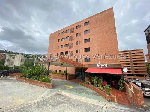 Bello Y Cómodo Apartamento Ejecutivo En Venta La Boyera Caracas 23-33838