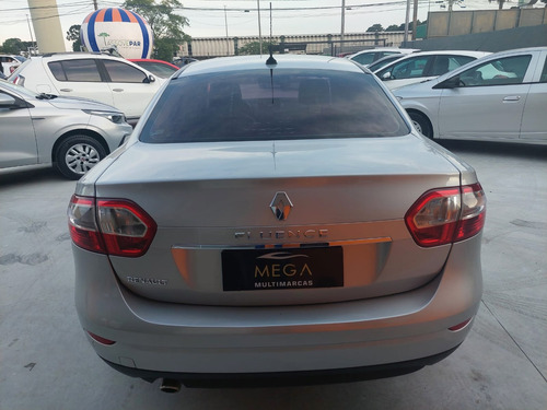 Renault Fluence 2.0 Dynamique Hi-flex 4p
