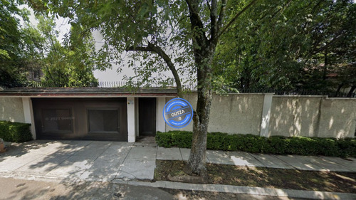 Casa En Bosques De Las Lomas Miguel Hidalgo Cdmx. Remates Exclusivos, Tu Nuevo Hogar Te Espera.