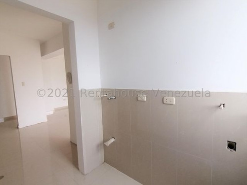 Imagen 19 de 30 de Apartamentos En Venta En Av. Rotaria Barquisimeto , Lara 22-8096 Romer Gonzalez Asesor Inmobiliario Renta House